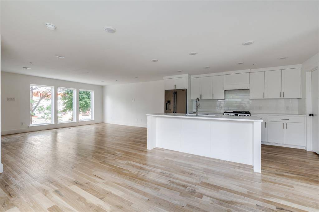 1612 Grigsby Avenue #102, Dallas, TX 75204
