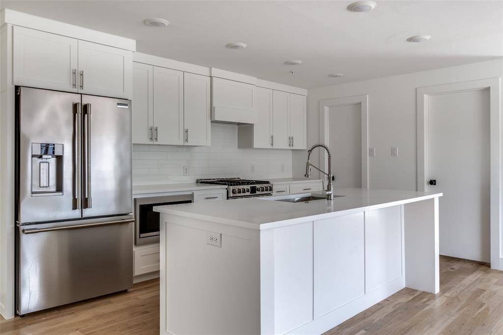 1612 Grigsby Avenue #102, Dallas, TX 75204