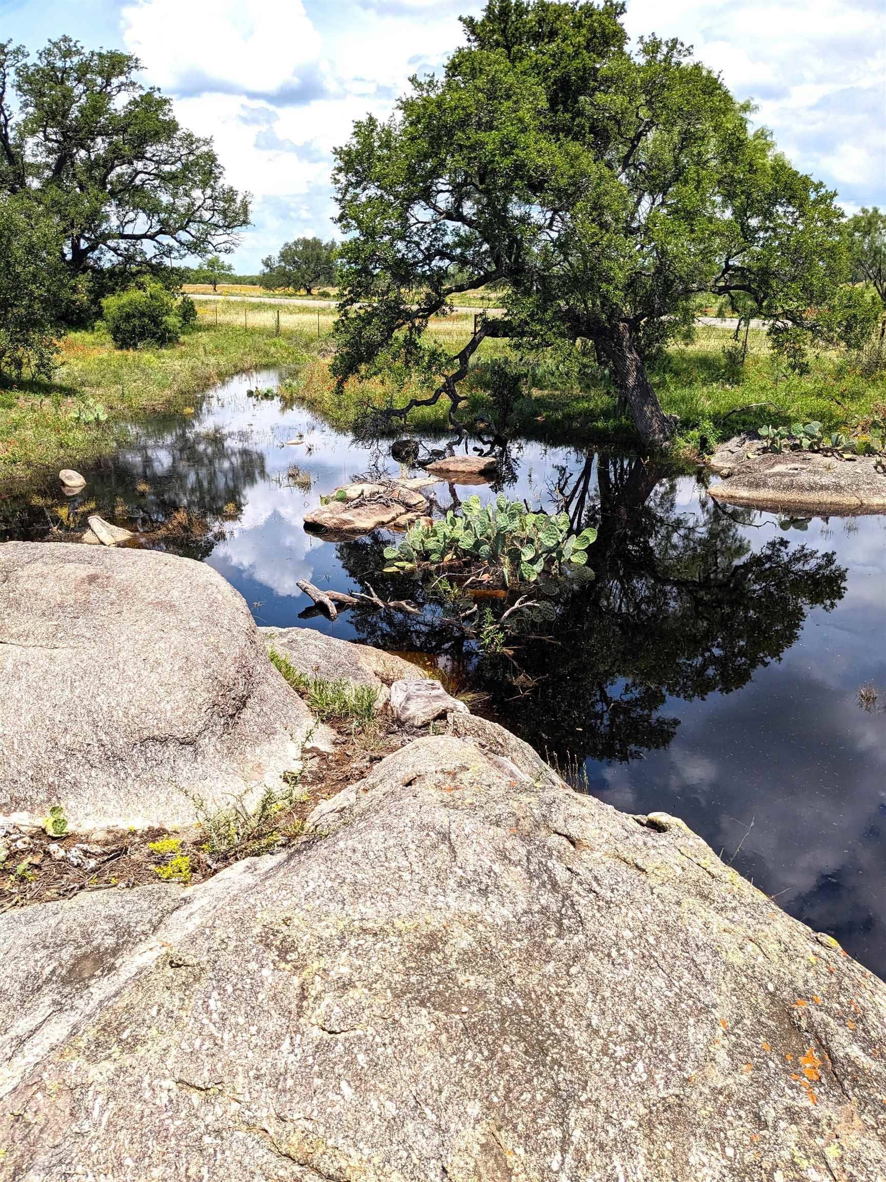 4900 W Highway 71, Llano, TX 78643