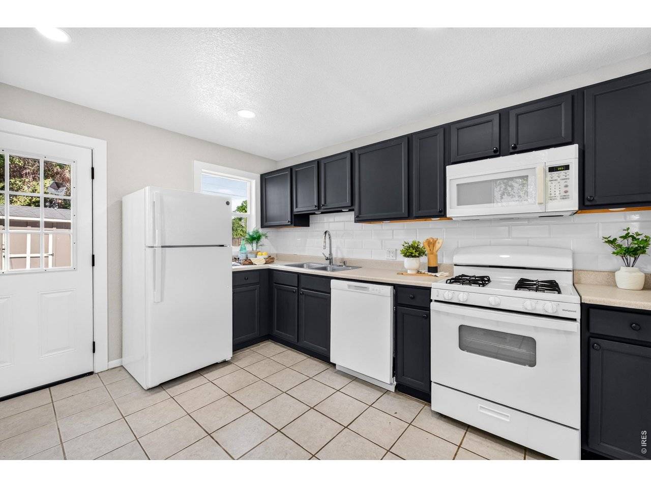 835 Lansing, Aurora, CO 80010