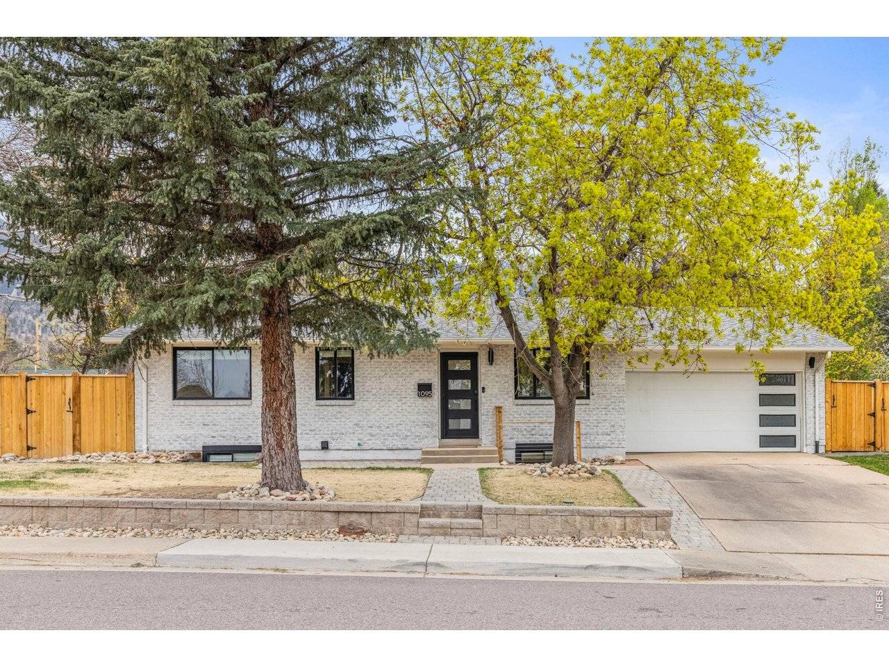 1095 Edinboro, Boulder, CO 80305
