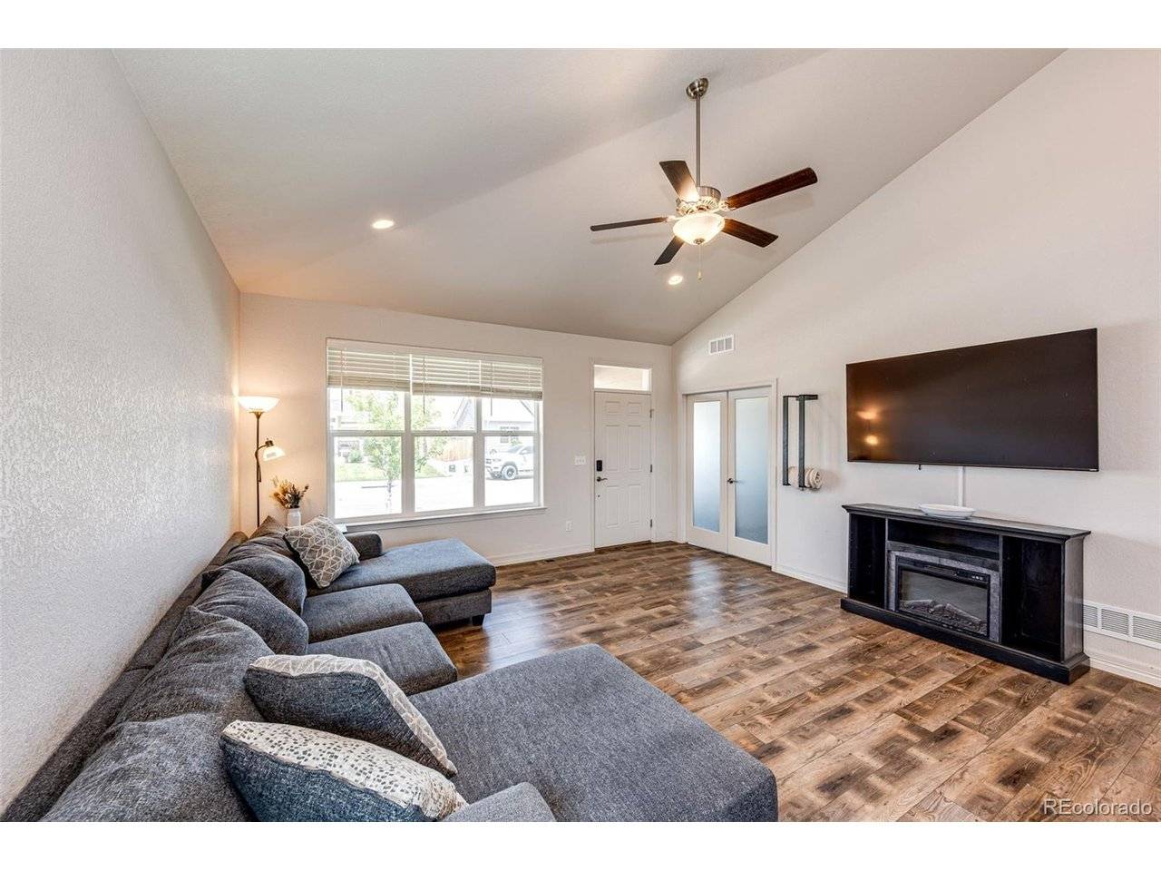 56428 E 22nd, Strasburg, CO 80136