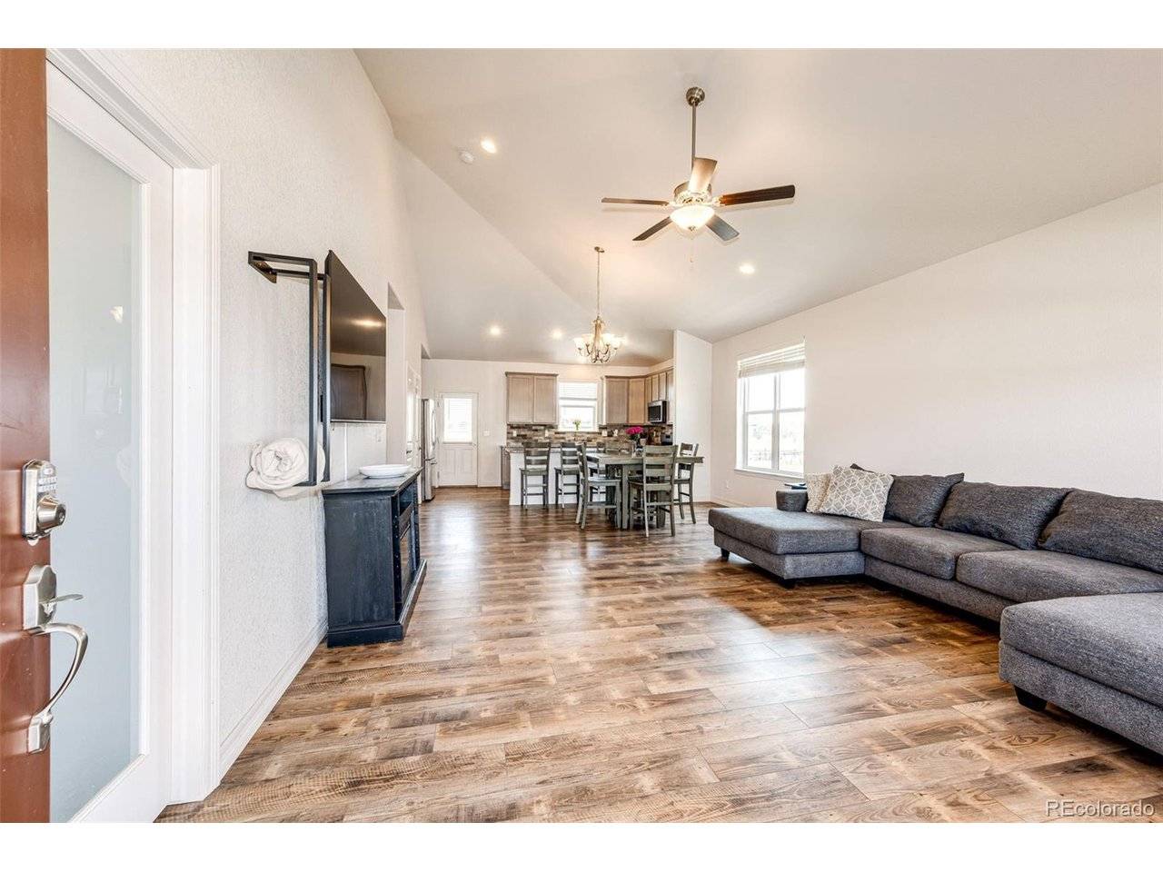 56428 E 22nd, Strasburg, CO 80136