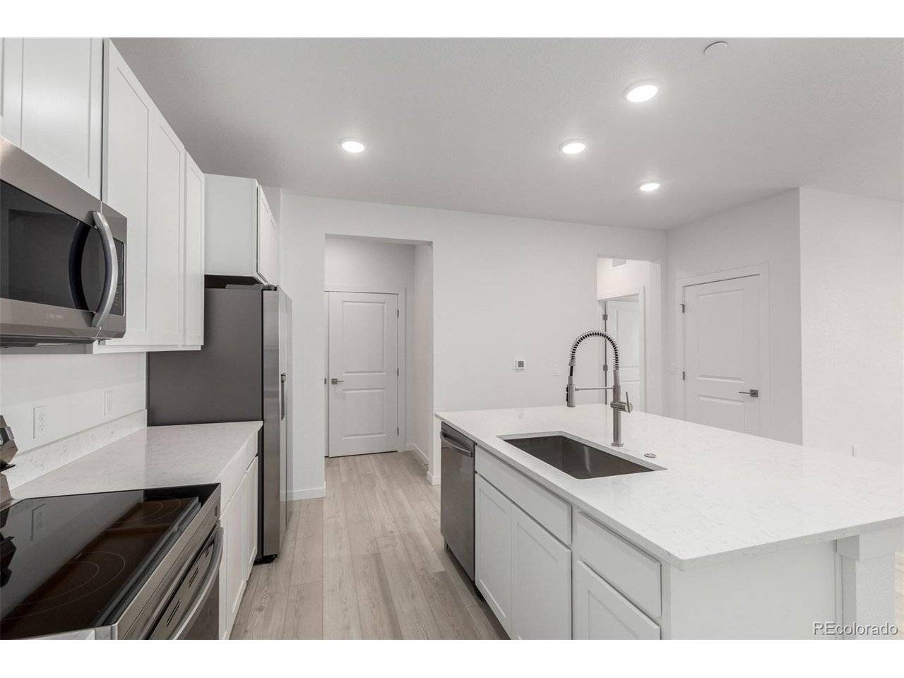 6153 N Ceylon #1-204, Denver, CO 80249