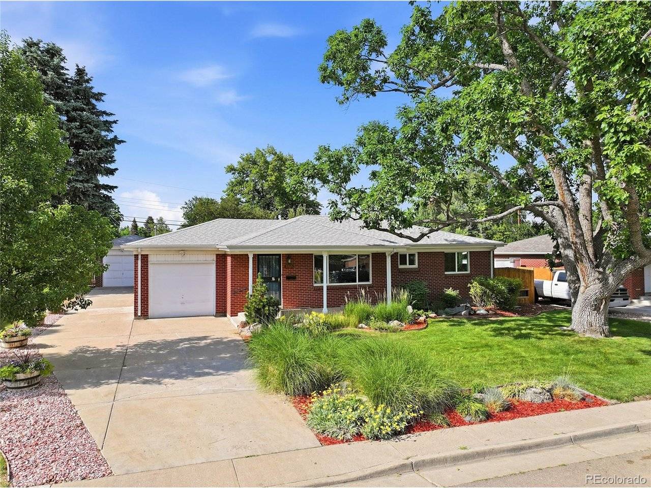 3323 W Monmouth, Englewood, CO 80110