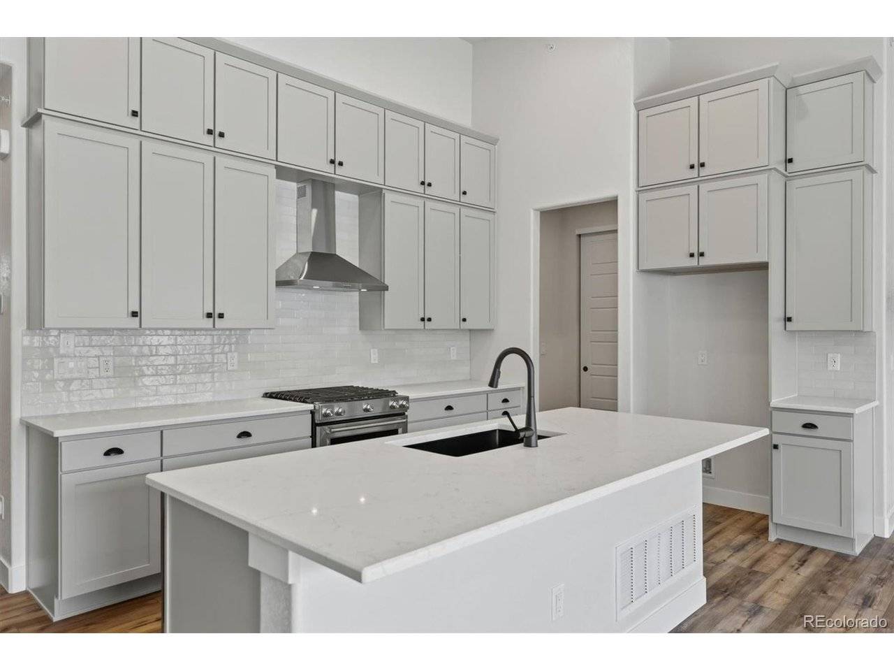 11841 Canyon, Littleton, CO 80127
