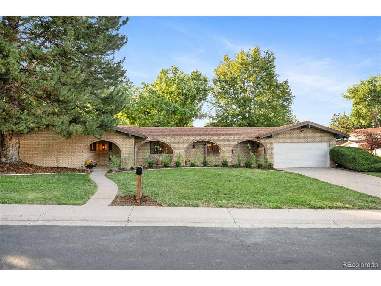 3701 S Peach, Denver, CO 80237