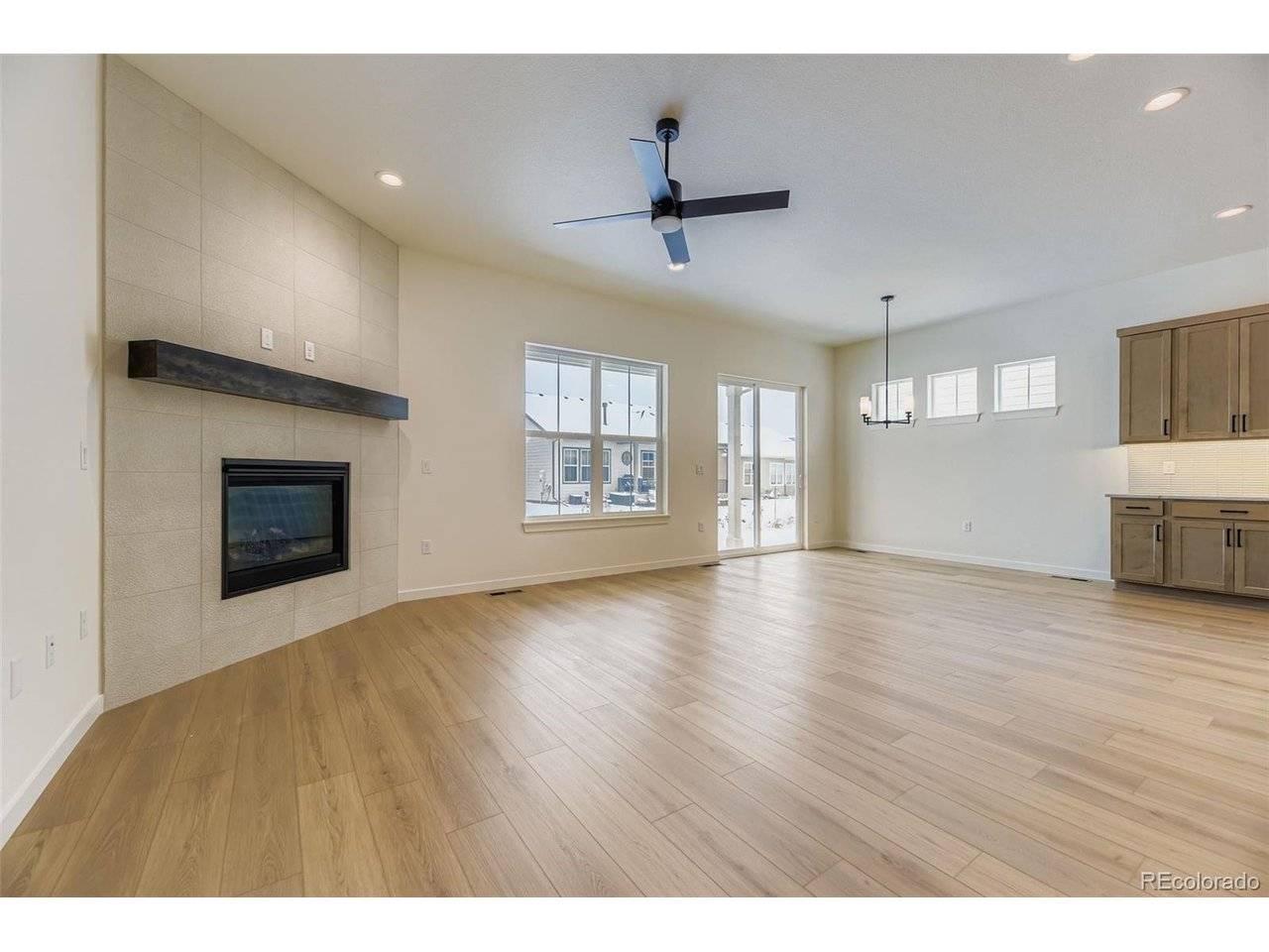 8942 S Riviera, Aurora, CO 80016