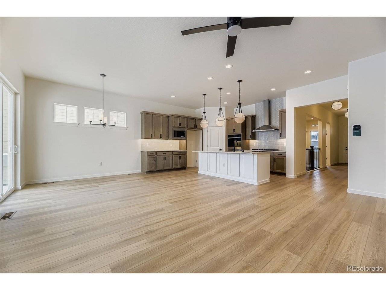 8942 S Riviera, Aurora, CO 80016