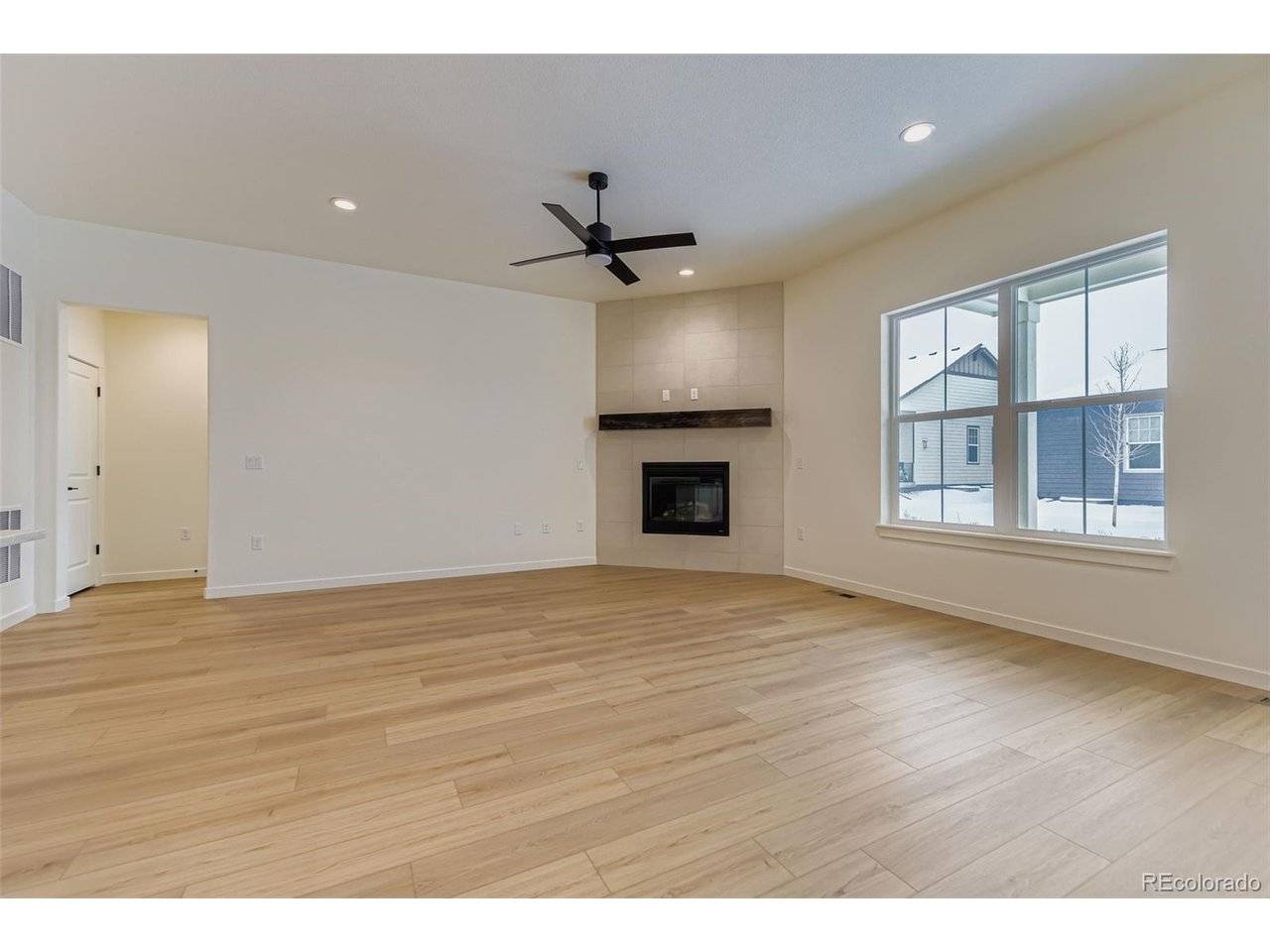 8942 S Riviera, Aurora, CO 80016