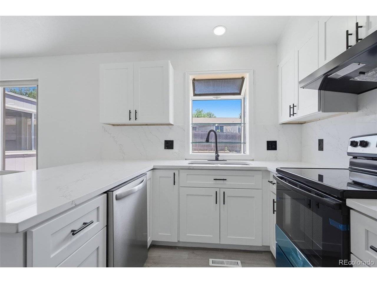 4660 S Idalia, Aurora, CO 80015
