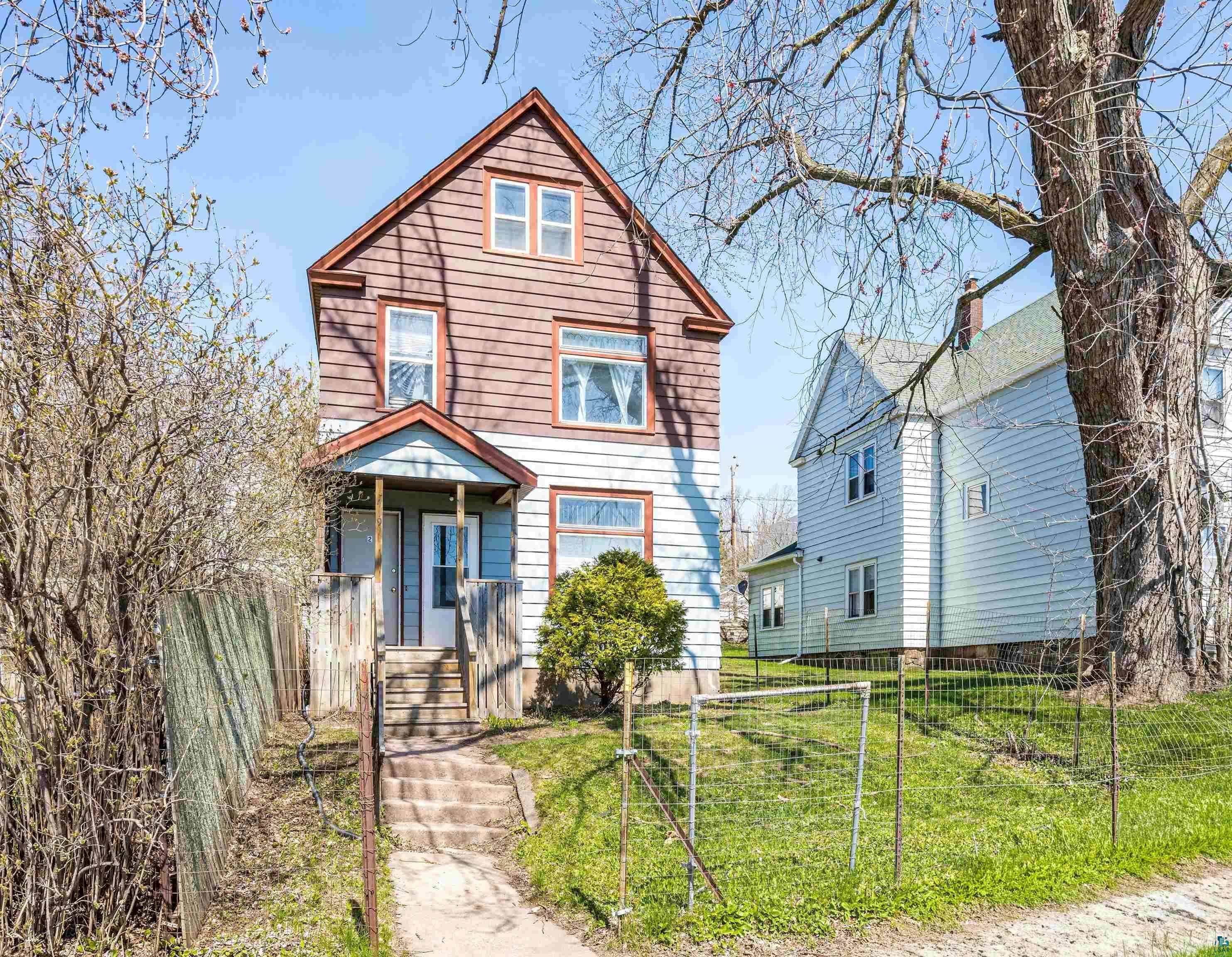 419 E 5th St, Duluth, MN 55805