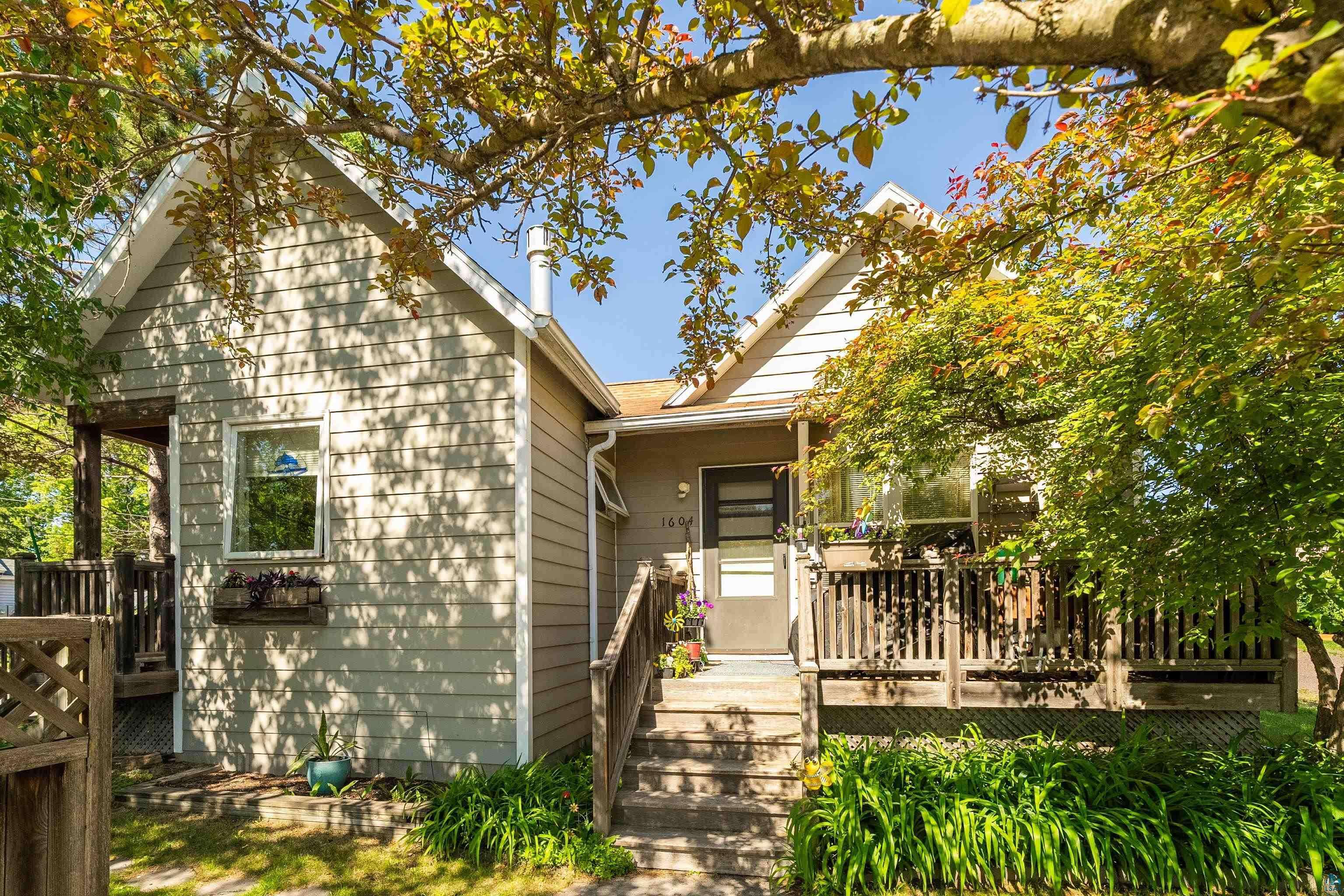 1602 Minnesota Ave, Duluth, MN 55802