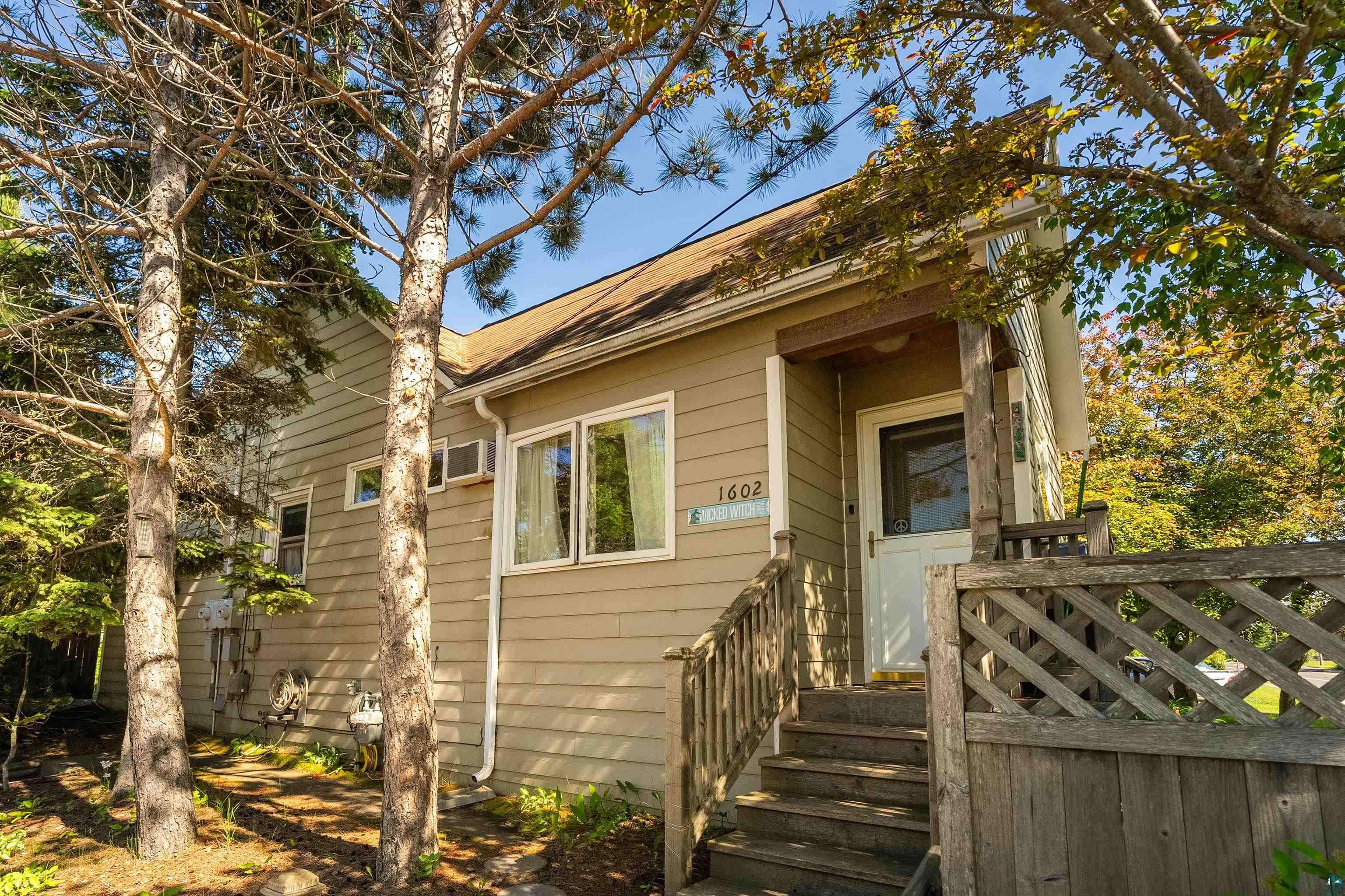 1602 Minnesota Ave, Duluth, MN 55802