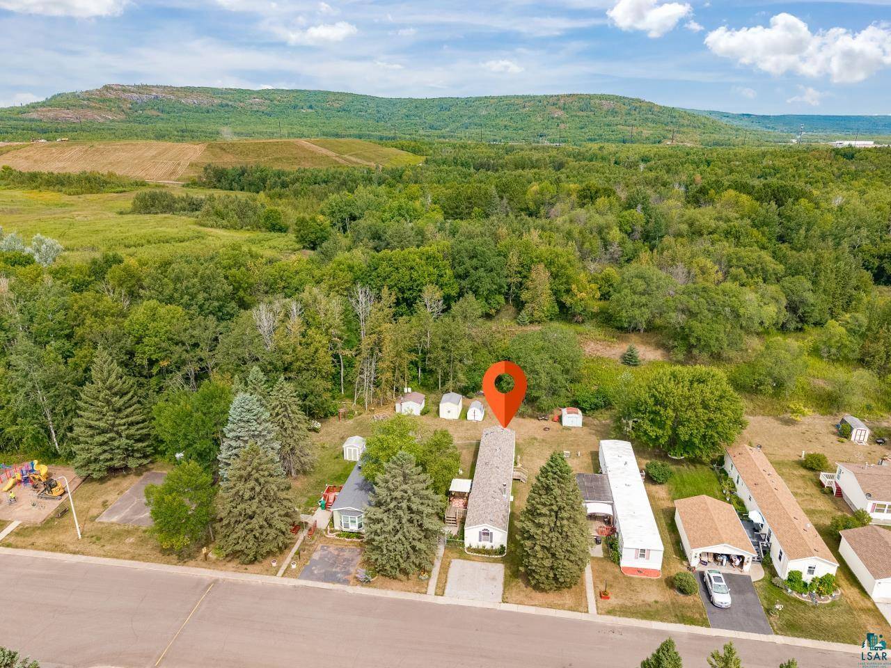 807 W Stowe St, Duluth, MN 55808
