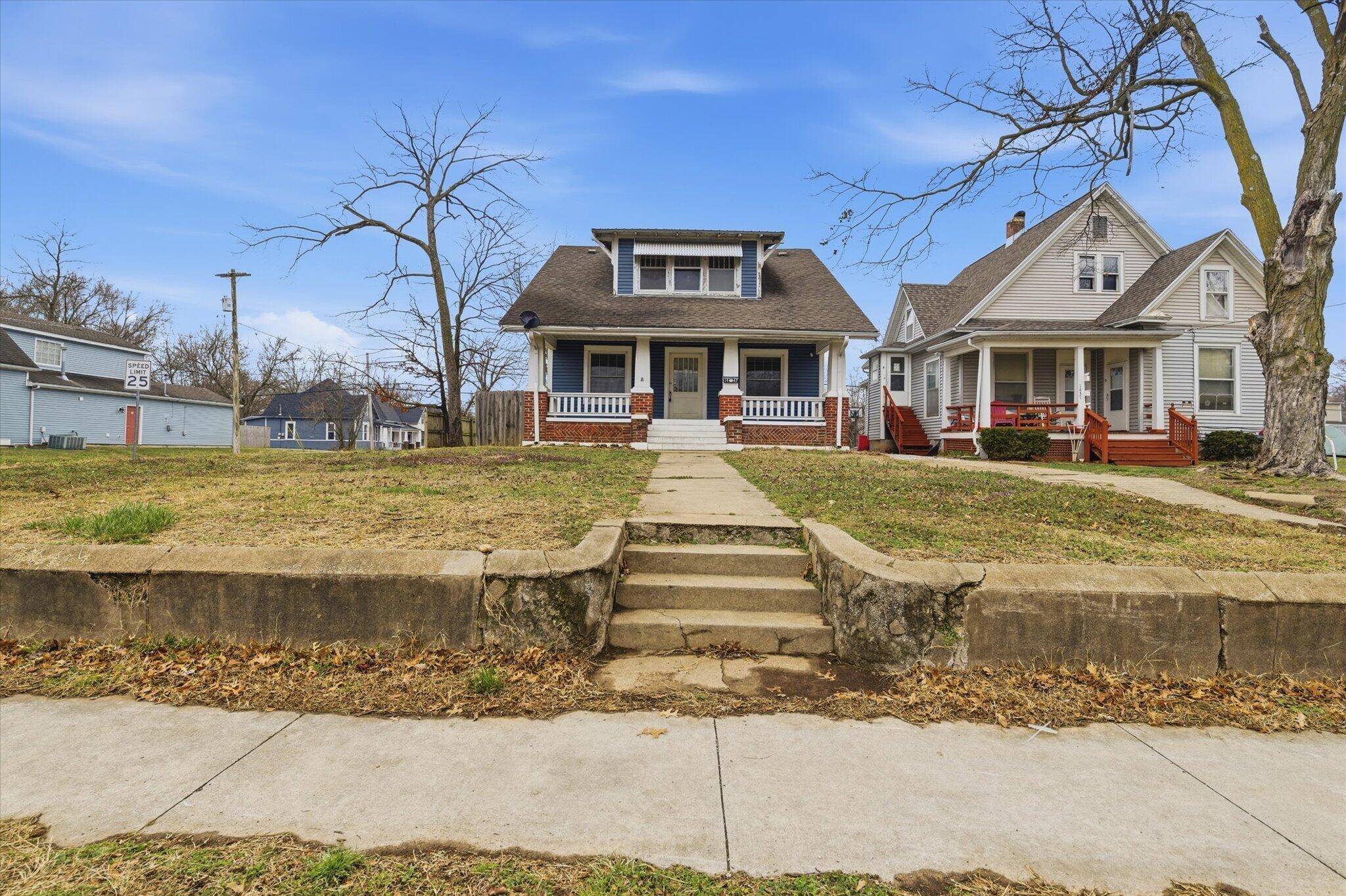 1447 N Broadway AVE, Springfield, MO 65802