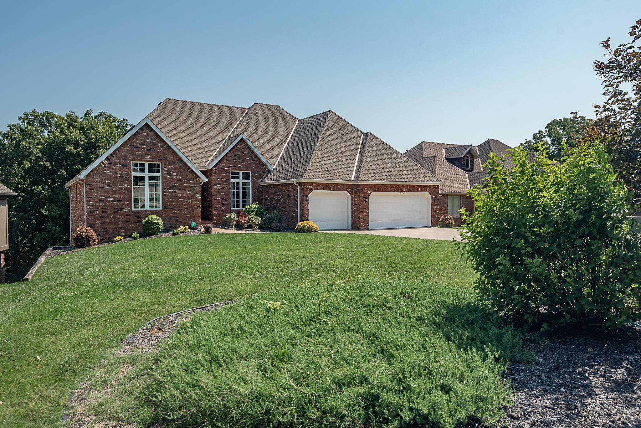 4900 S Bellhurst AVE, Springfield, MO 65804