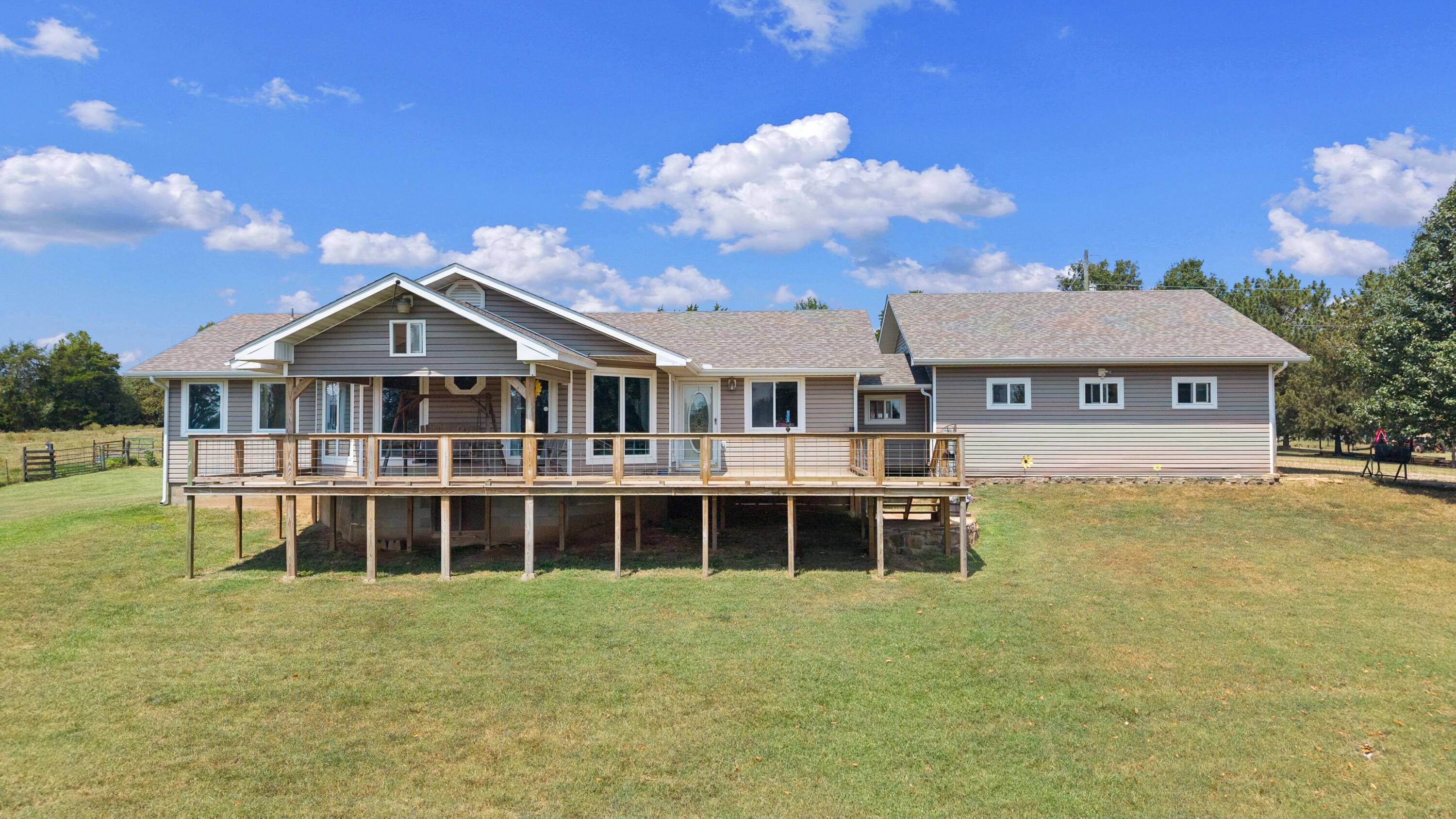 7449 Farm Road 2280, Seligman, MO 65745