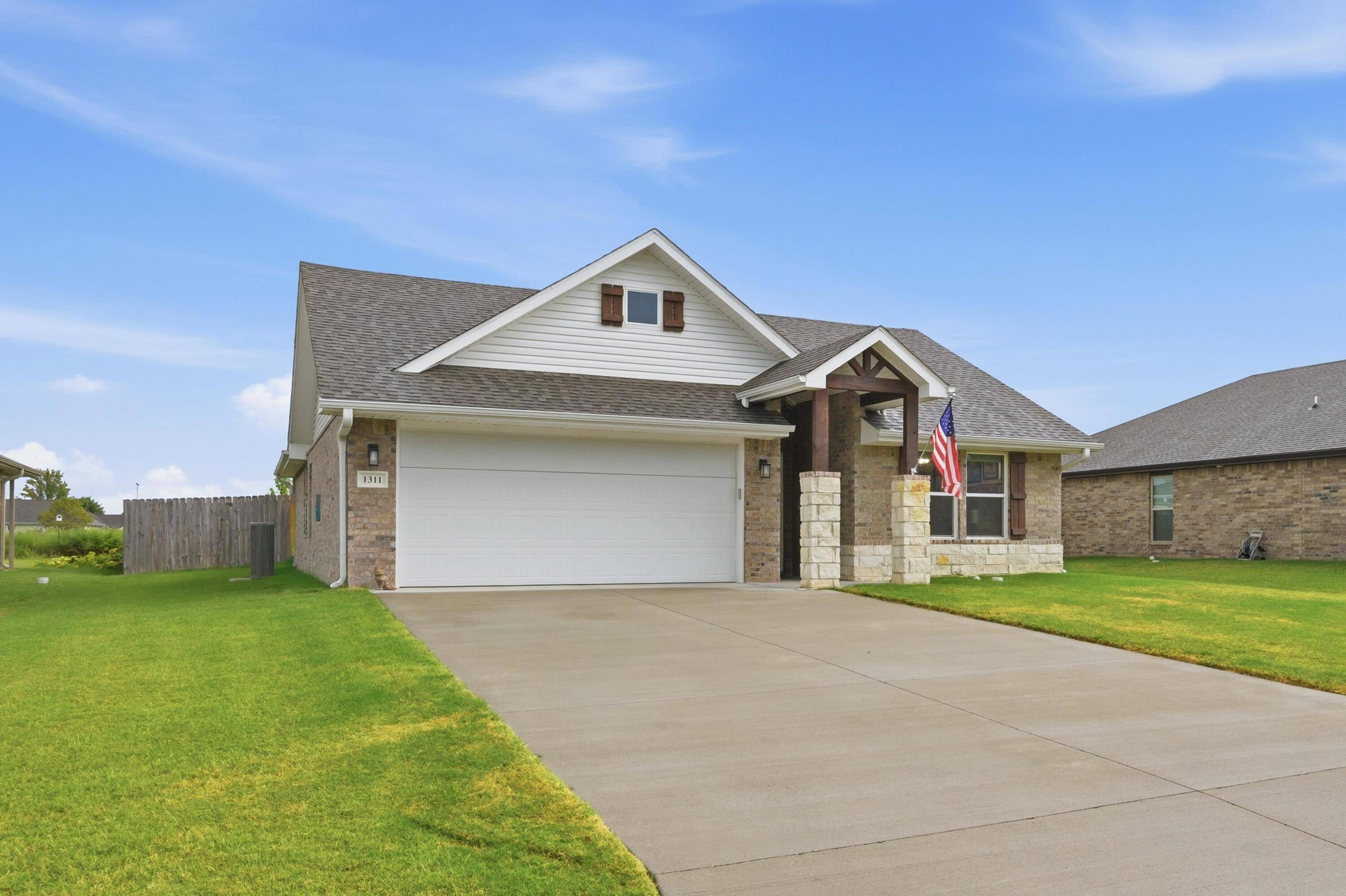 1311 Foundry DR, Carthage, MO 64836