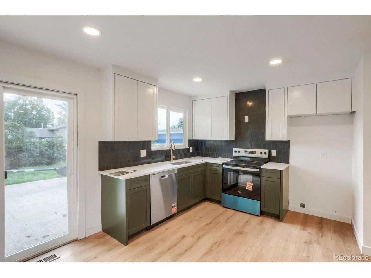 2615 S Laredo, Aurora, CO 80013