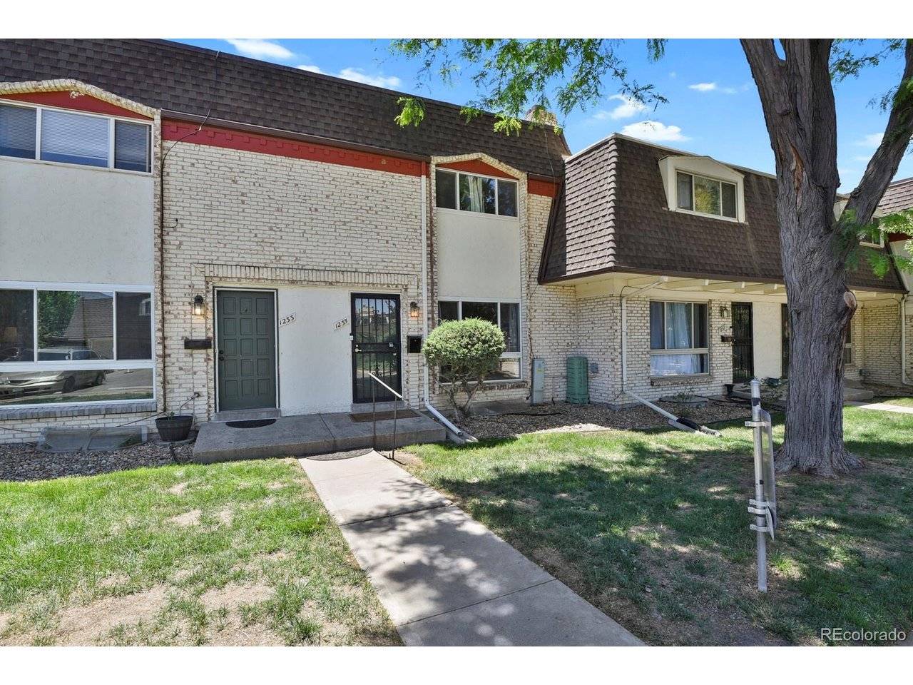 1235 S Monaco Street, Denver, CO 80224