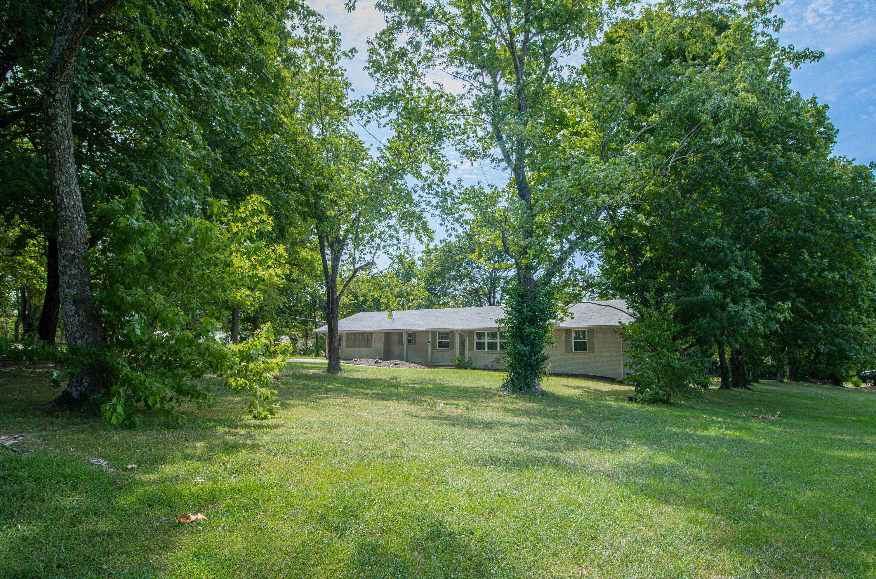 2541 Bunker RD, Harrison, AR 72601