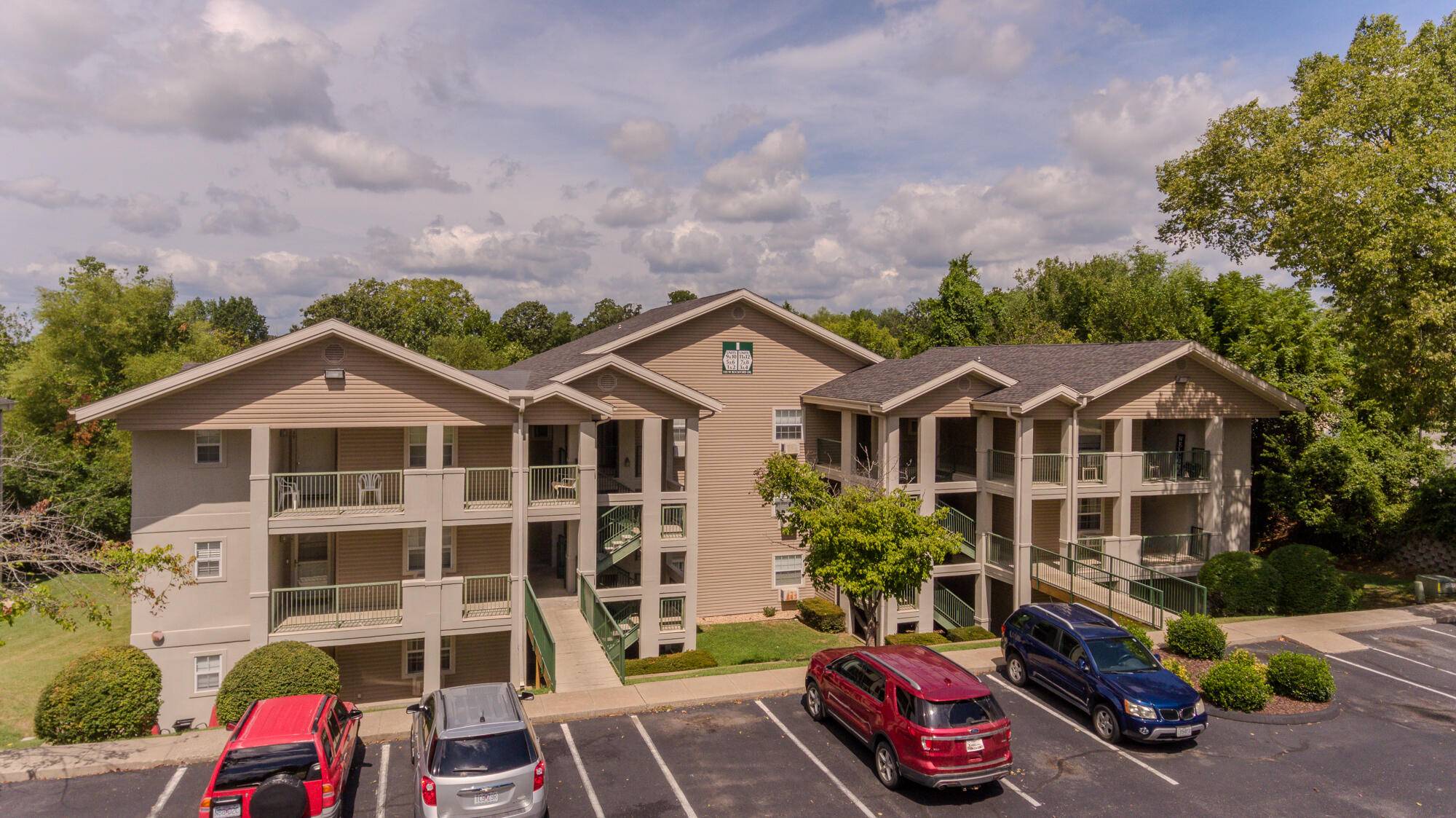 155 W Rockford DR, Branson, MO 65616