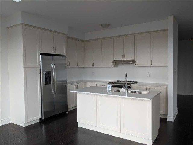 32 Holland Vista ST, East Gwillimbury, ON L9N 0T2