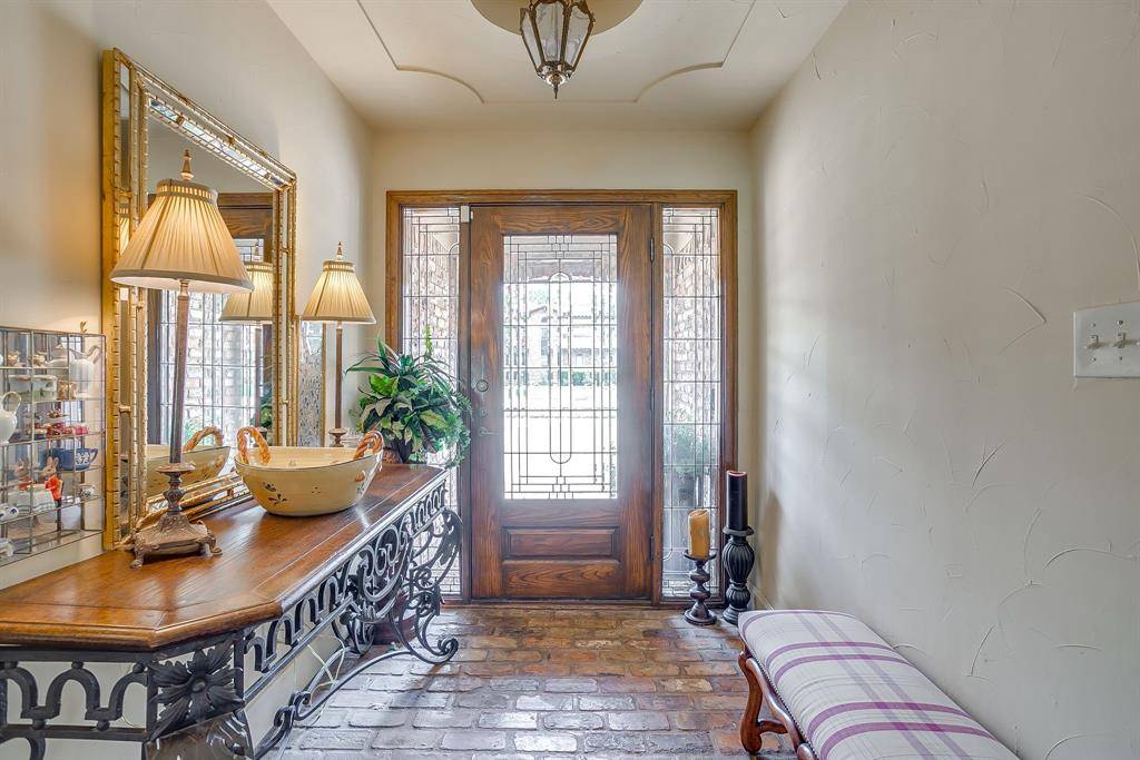 3929 Diamond Loch W, North Richland Hills, TX 76180