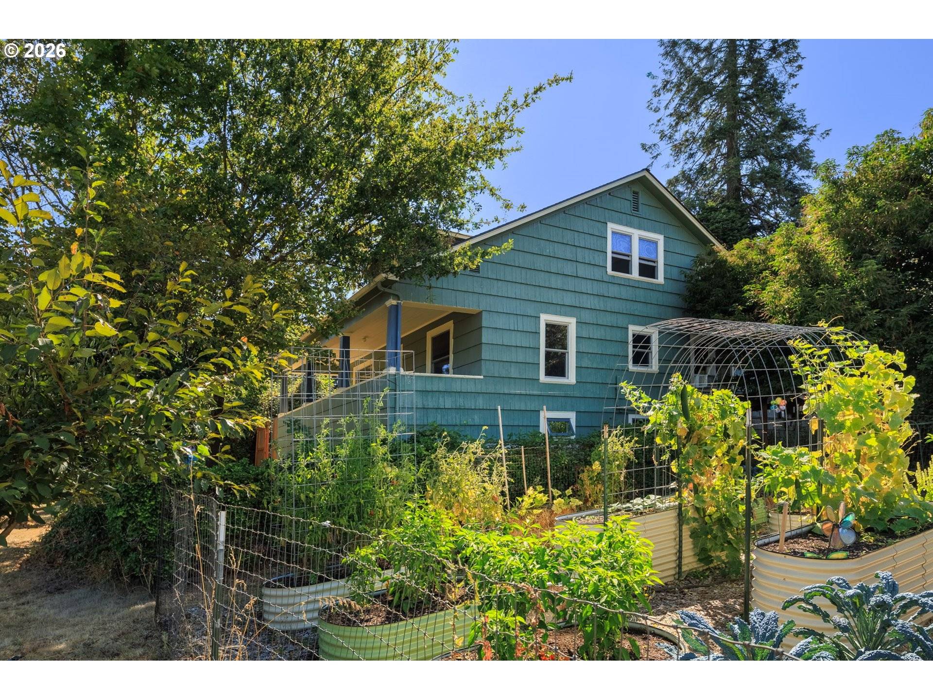 3190 W 18TH AVE, Eugene, OR 97402