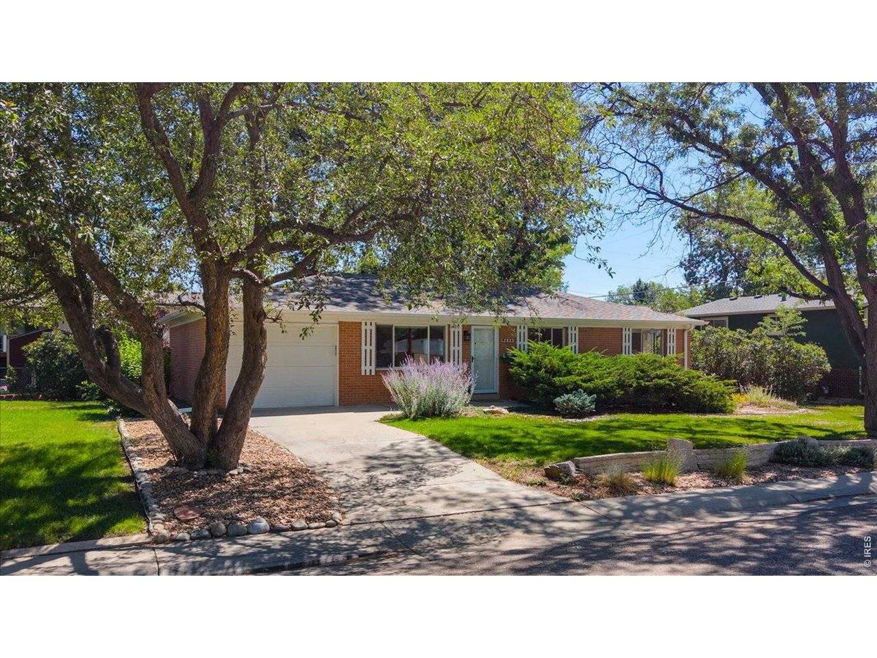 896 Birch, Broomfield, CO 80020