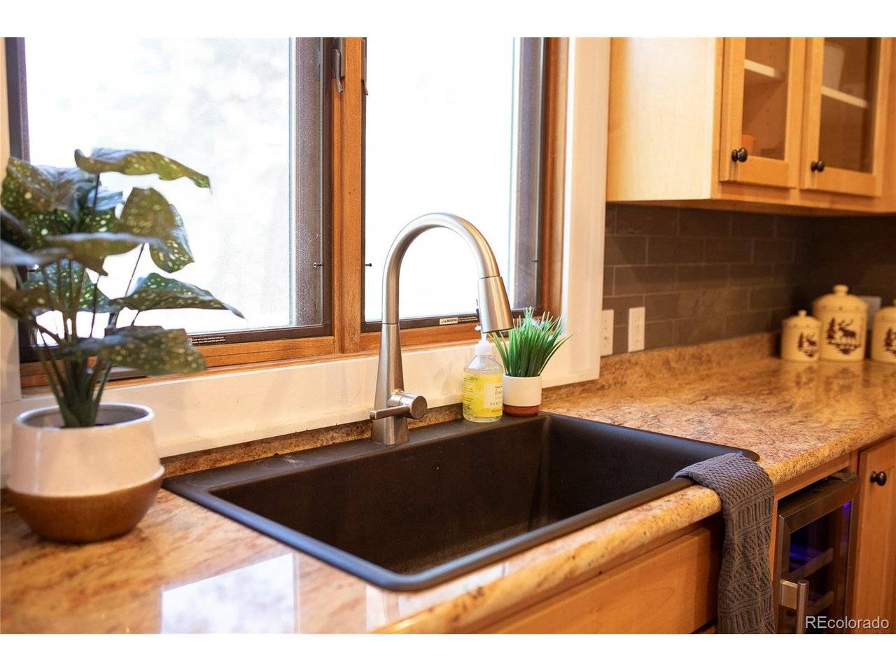 805 Lake, South Fork, CO 81154
