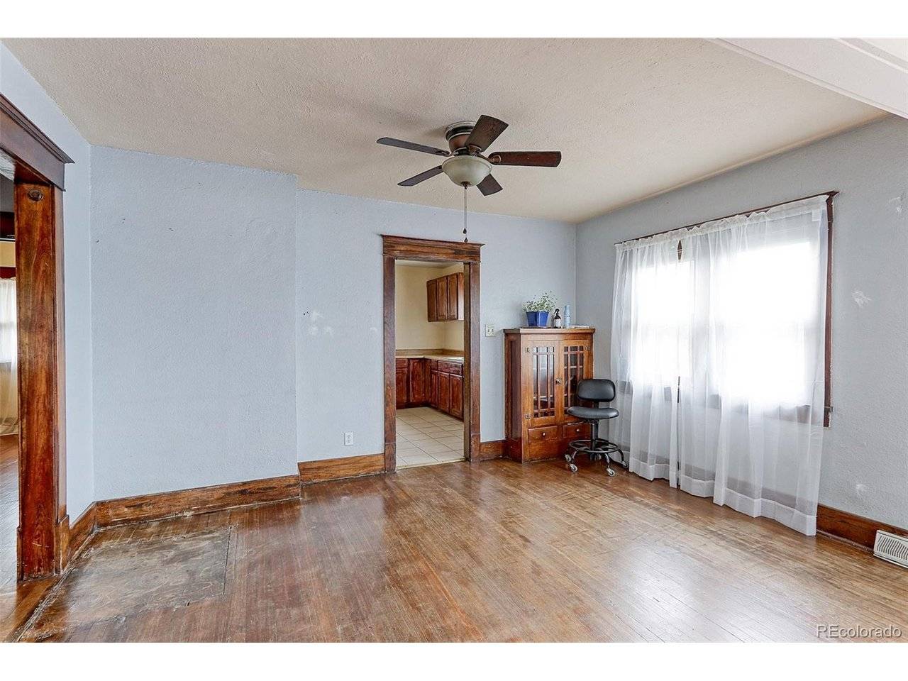 4984 Lincoln, Denver, CO 80216