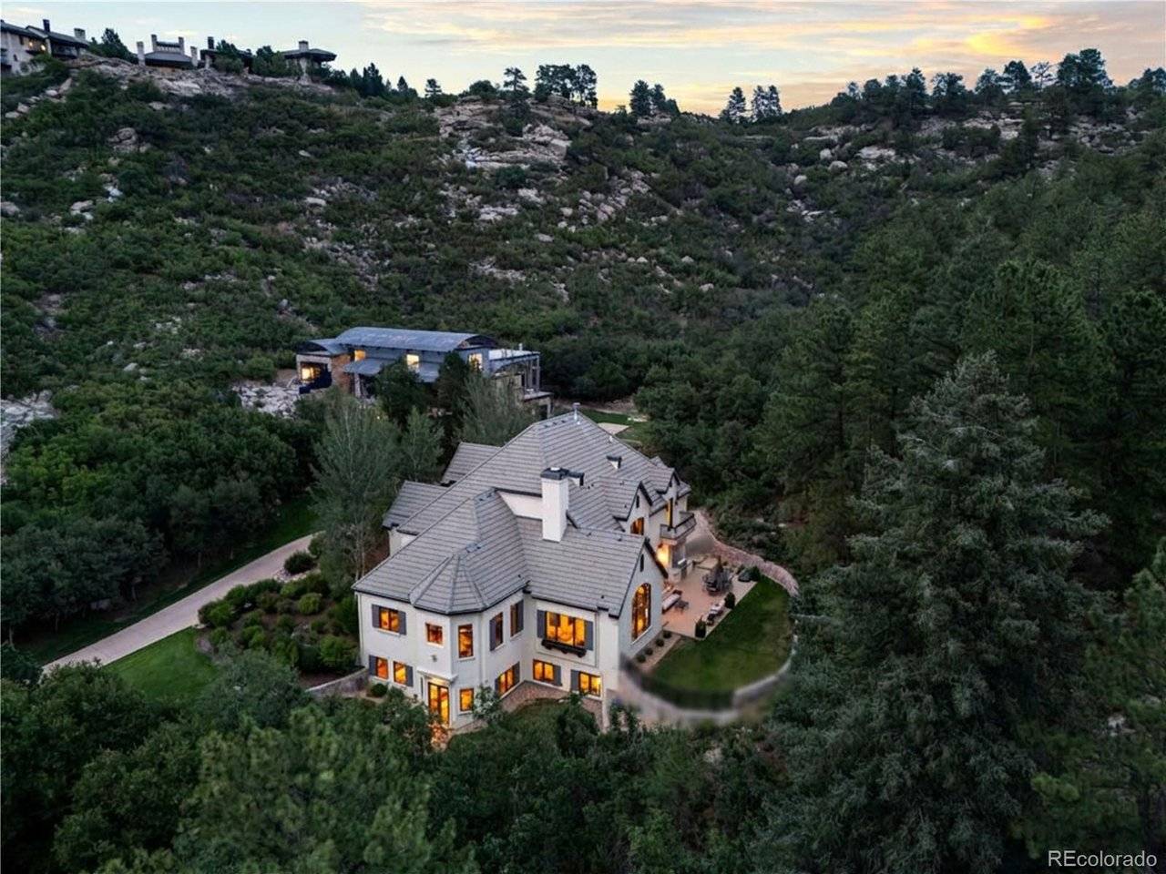 1043 Meteor, Castle Rock, CO 80108