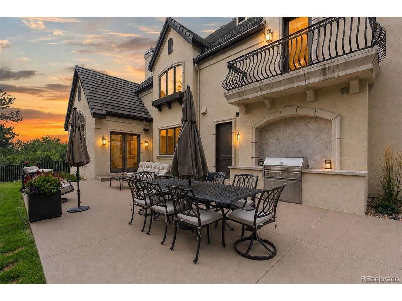 1043 Meteor, Castle Rock, CO 80108