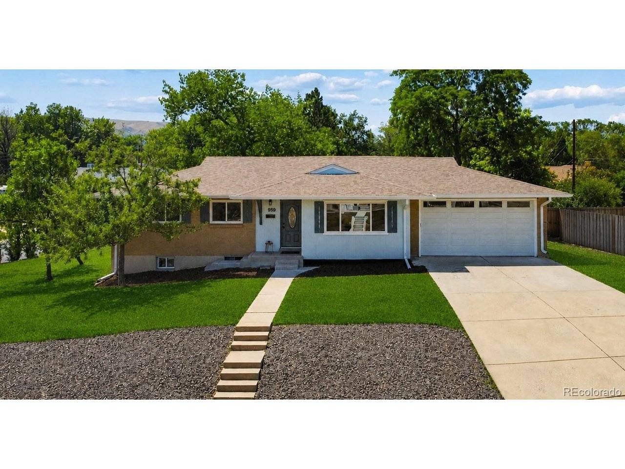 959 S Swadley, Denver, CO 80228