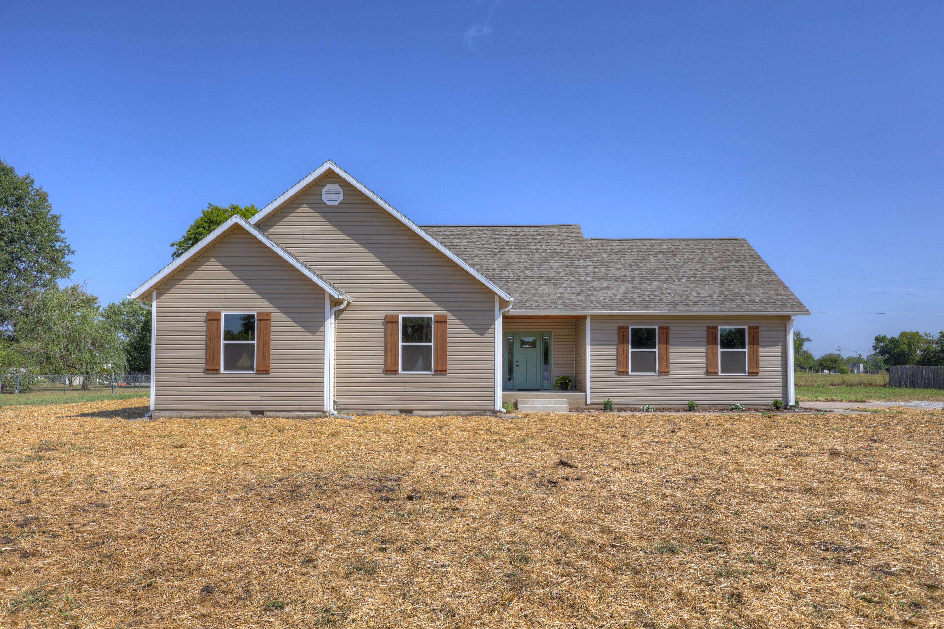 21419 Jester LN, Webb City, MO 64870