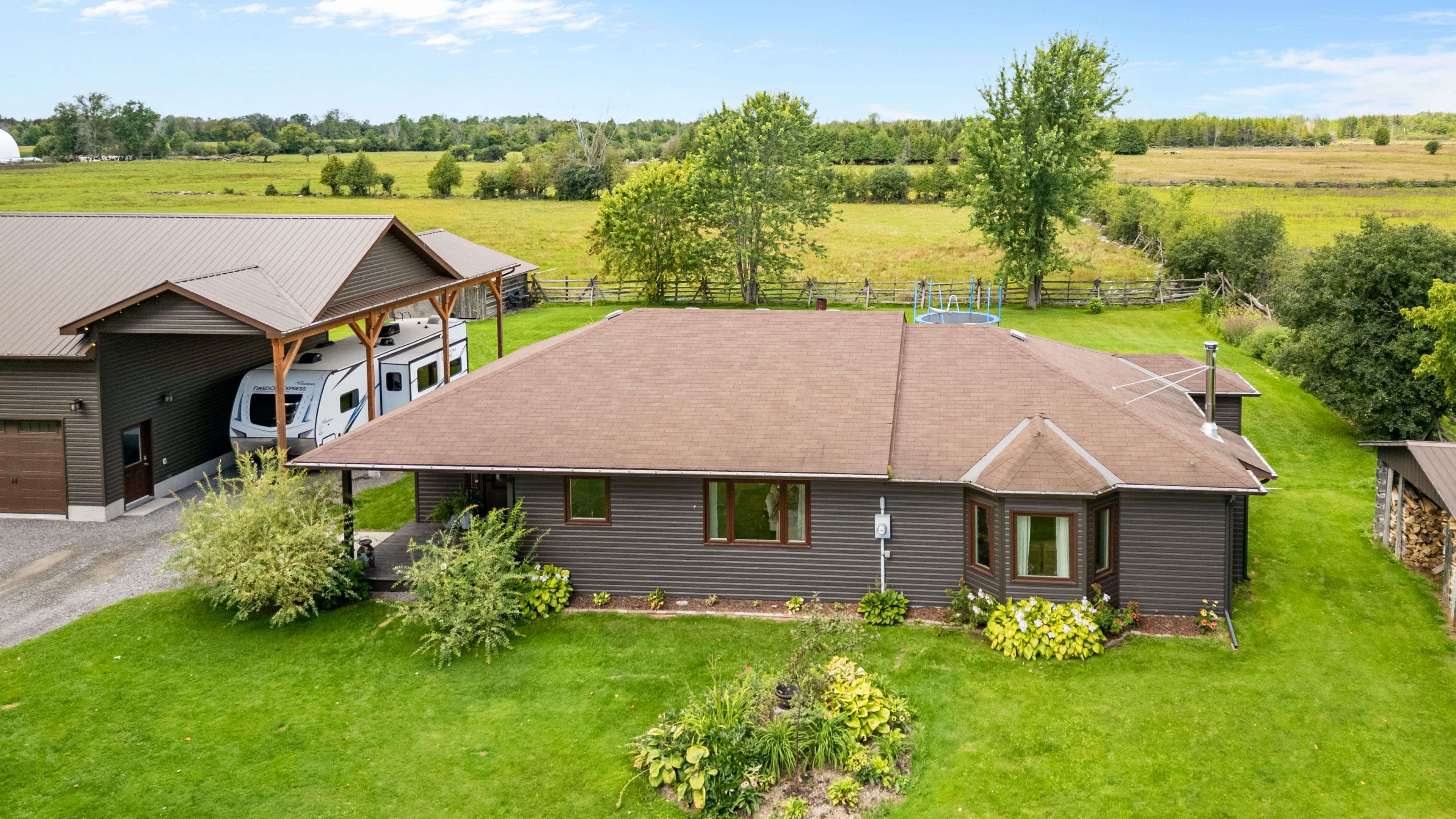 121 Snowdons RD, North Grenville, ON K0G 1N0