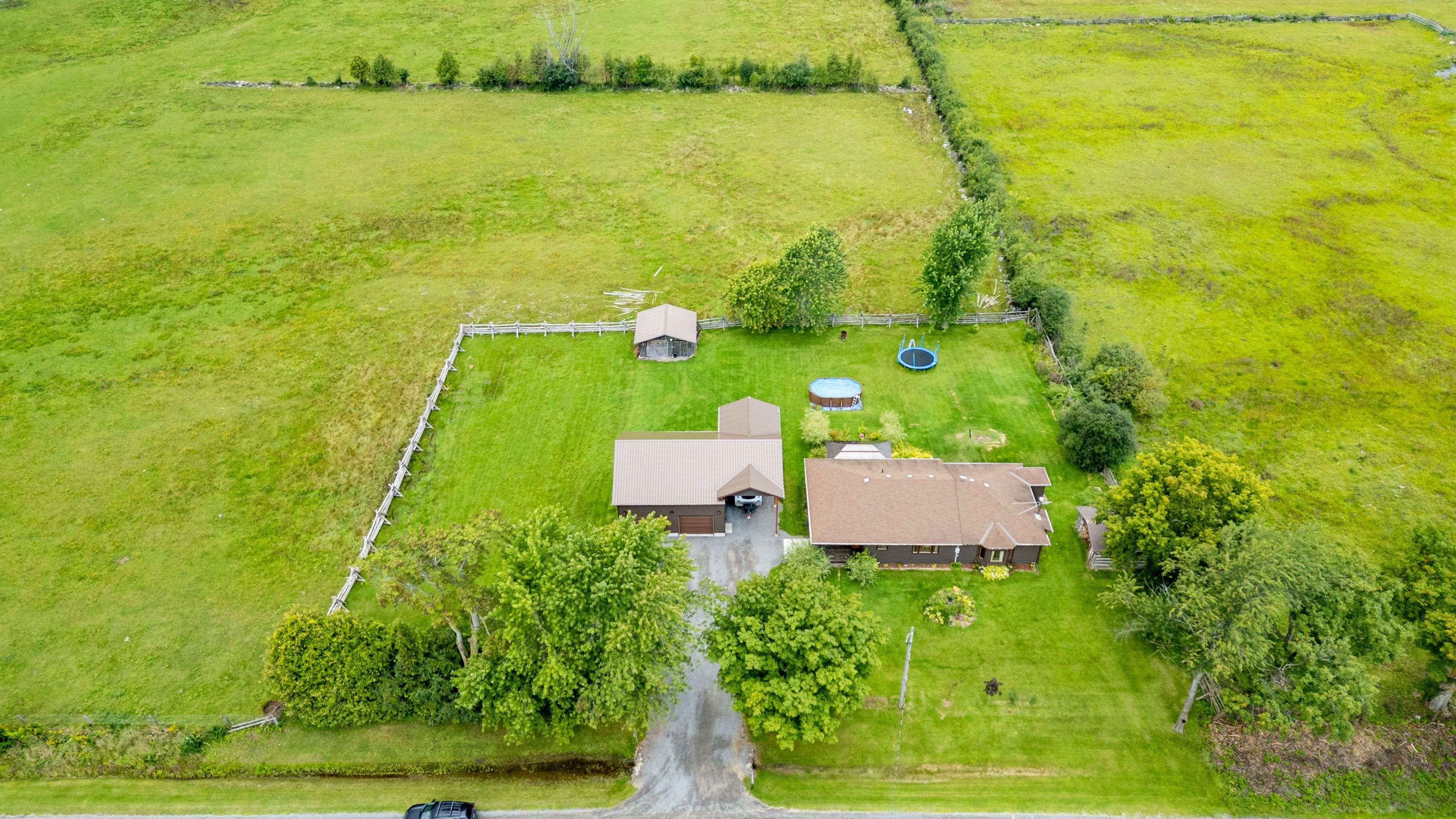 121 Snowdons RD, North Grenville, ON K0G 1N0
