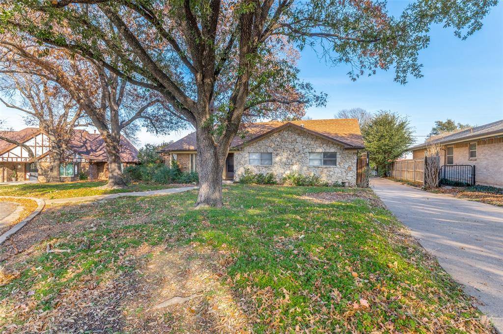 305 Cedar Creek Court, Fort Worth, TX 76103