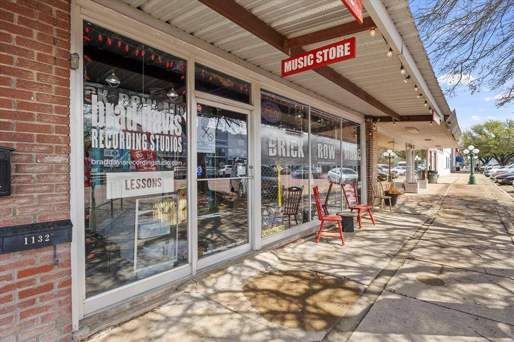 1132 Main Street, Commerce, TX 75428