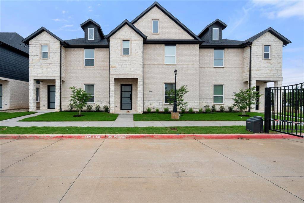2333 Spring Park Boulevard, Arlington, TX 76016