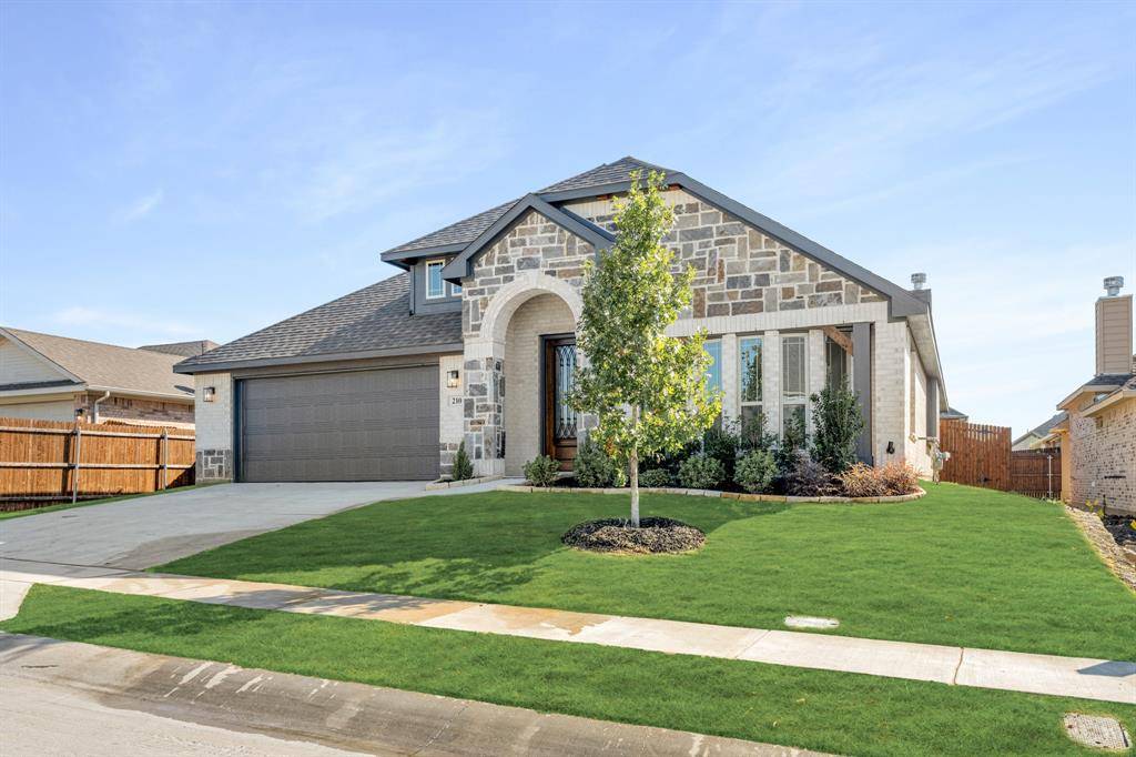 210 Comanche Trail, Alvarado, TX 76009