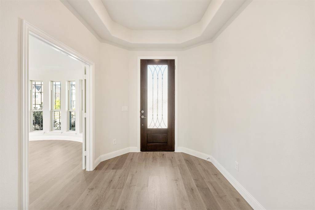 210 Comanche Trail, Alvarado, TX 76009