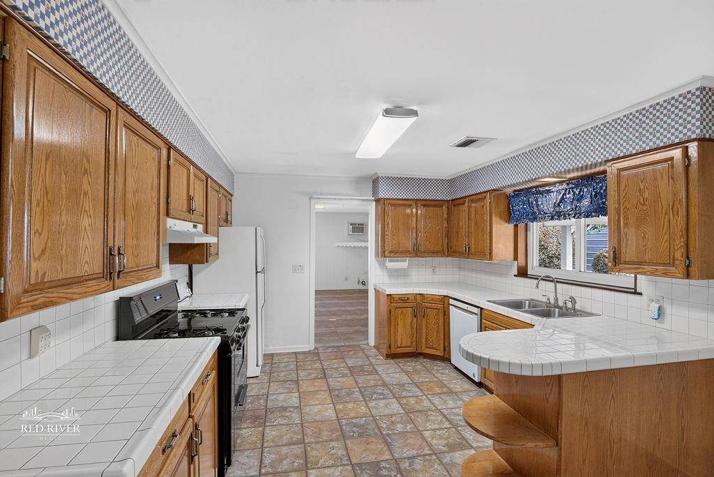 876 River Road, Shreveport, LA 71105