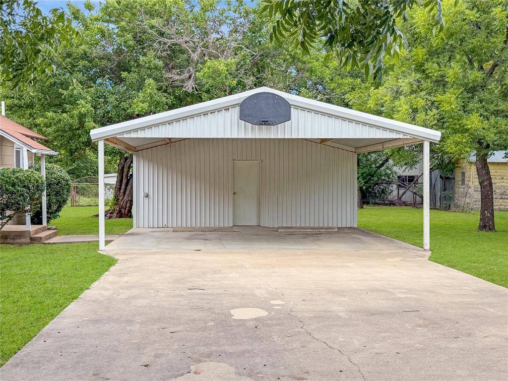 112 Garvin Street, Eastland, TX 76448