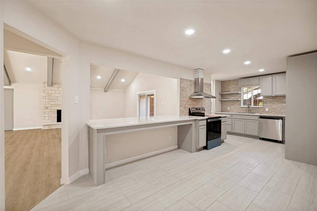 5209 Breakwood Drive, Dallas, TX 75227