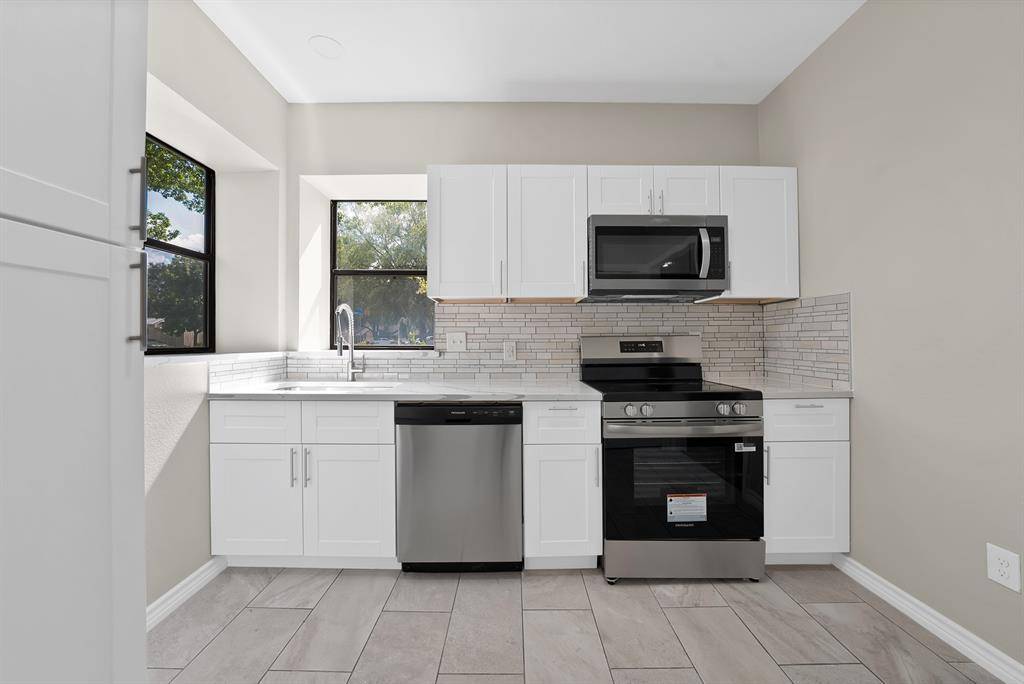 5612 Polo Club Drive, Arlington, TX 76017