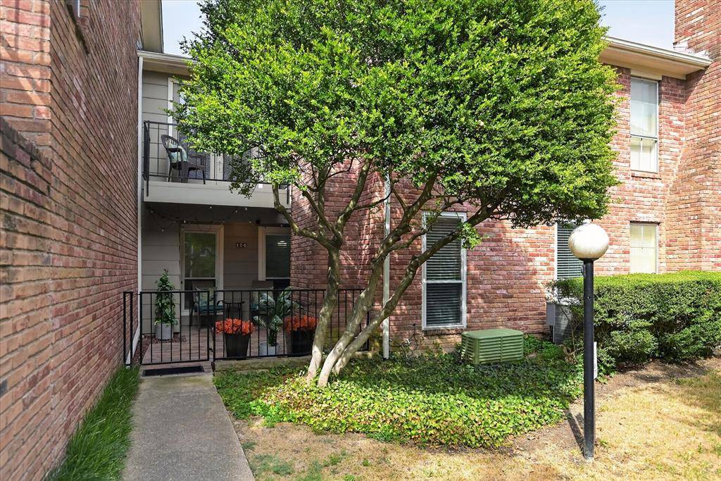 7510 Holly Hill Drive #124, Dallas, TX 75231