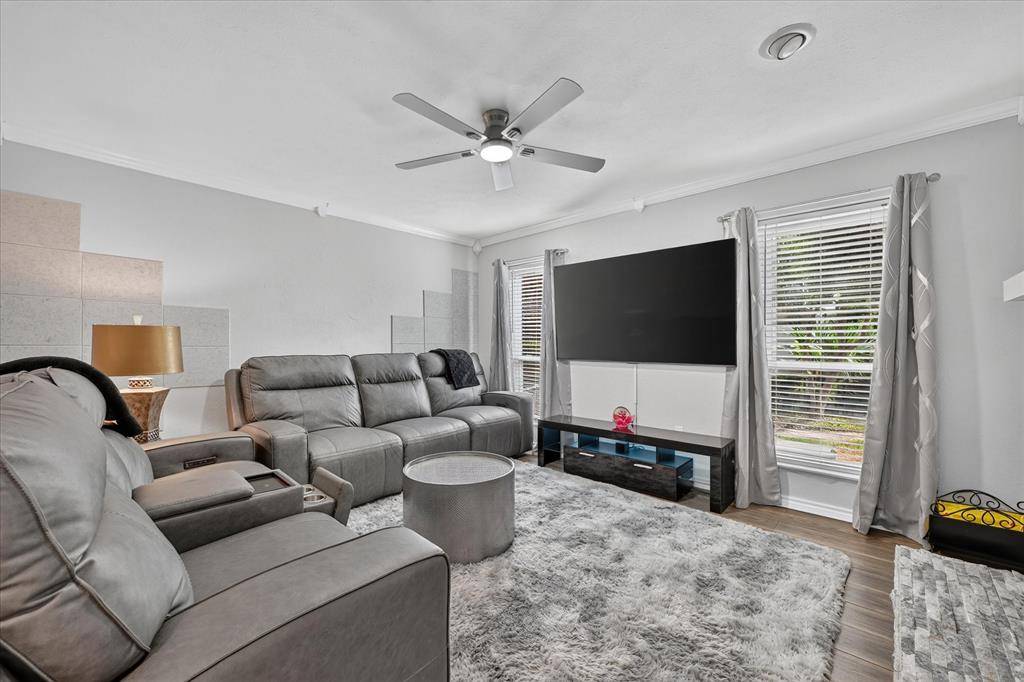 7510 Holly Hill Drive #124, Dallas, TX 75231